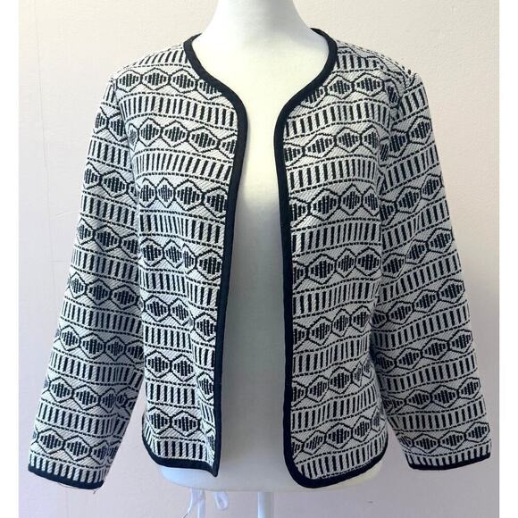 Black & White Jacquard Open Front Cropped Jacket Aztec Print Shacket Size M - Picture 1 of 5